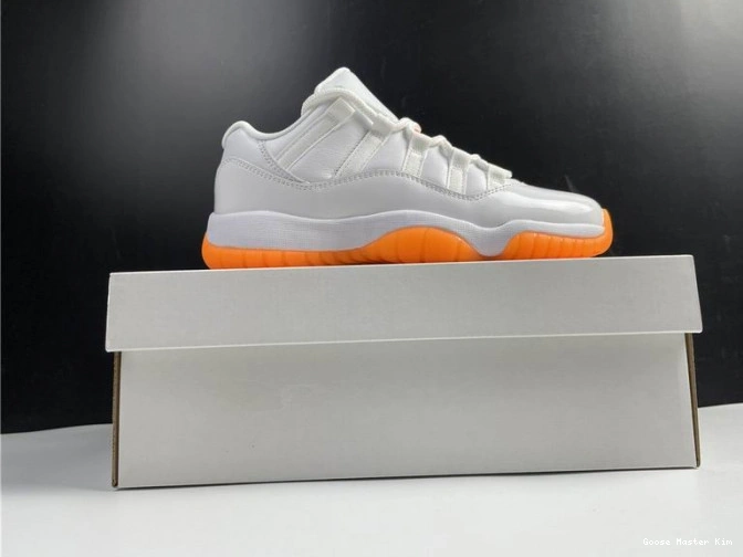 LOW 11 BRIGHT CITRUS JORDAN AIR RETRO AH7860-139 0718